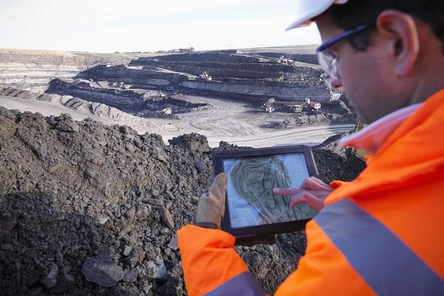 Mining first image after banner